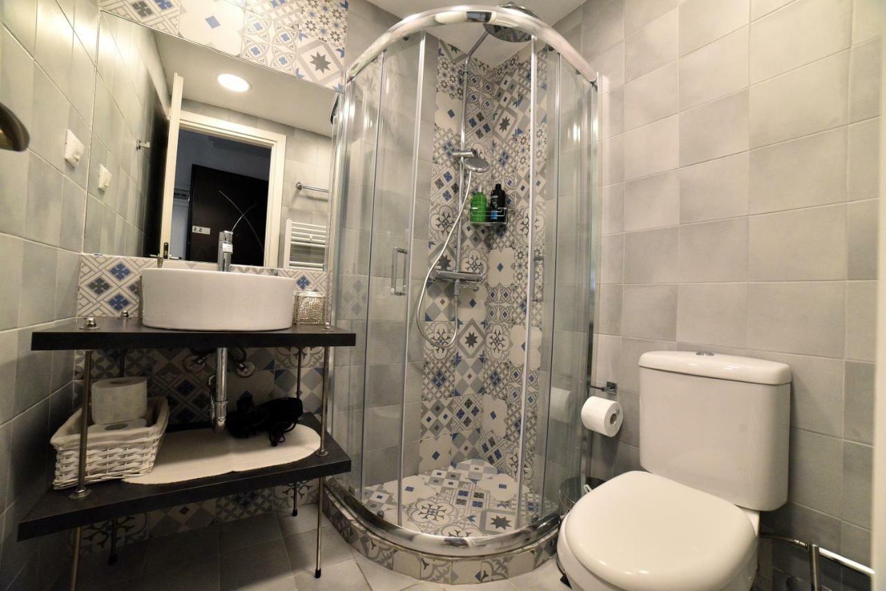 Studio Apartment 5