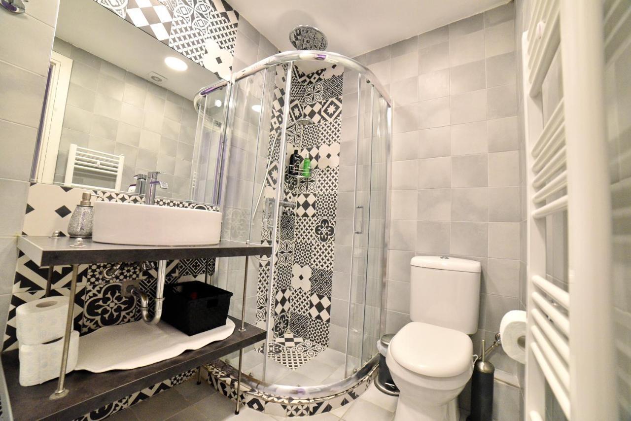 Studio Apartment 1